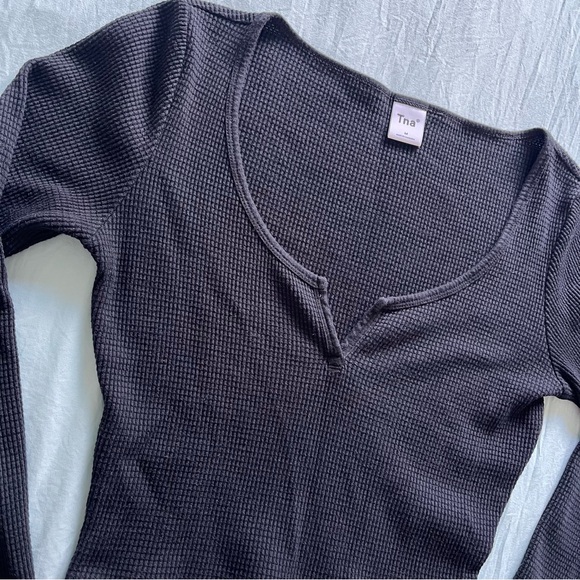 TNA Waffle Long Sleeve - Picture 3 of 6